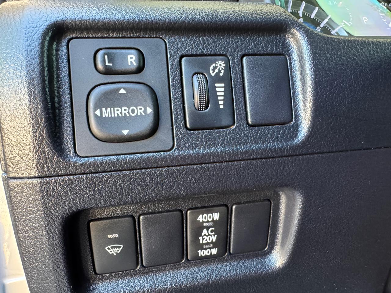 Toyota 4Runner SR5 4WD (Natl) 2018