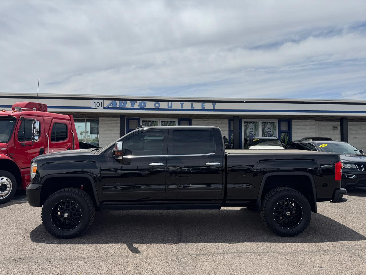 GMC Sierra 2500HD 4WD Crew Cab 153.7" Denali 2016