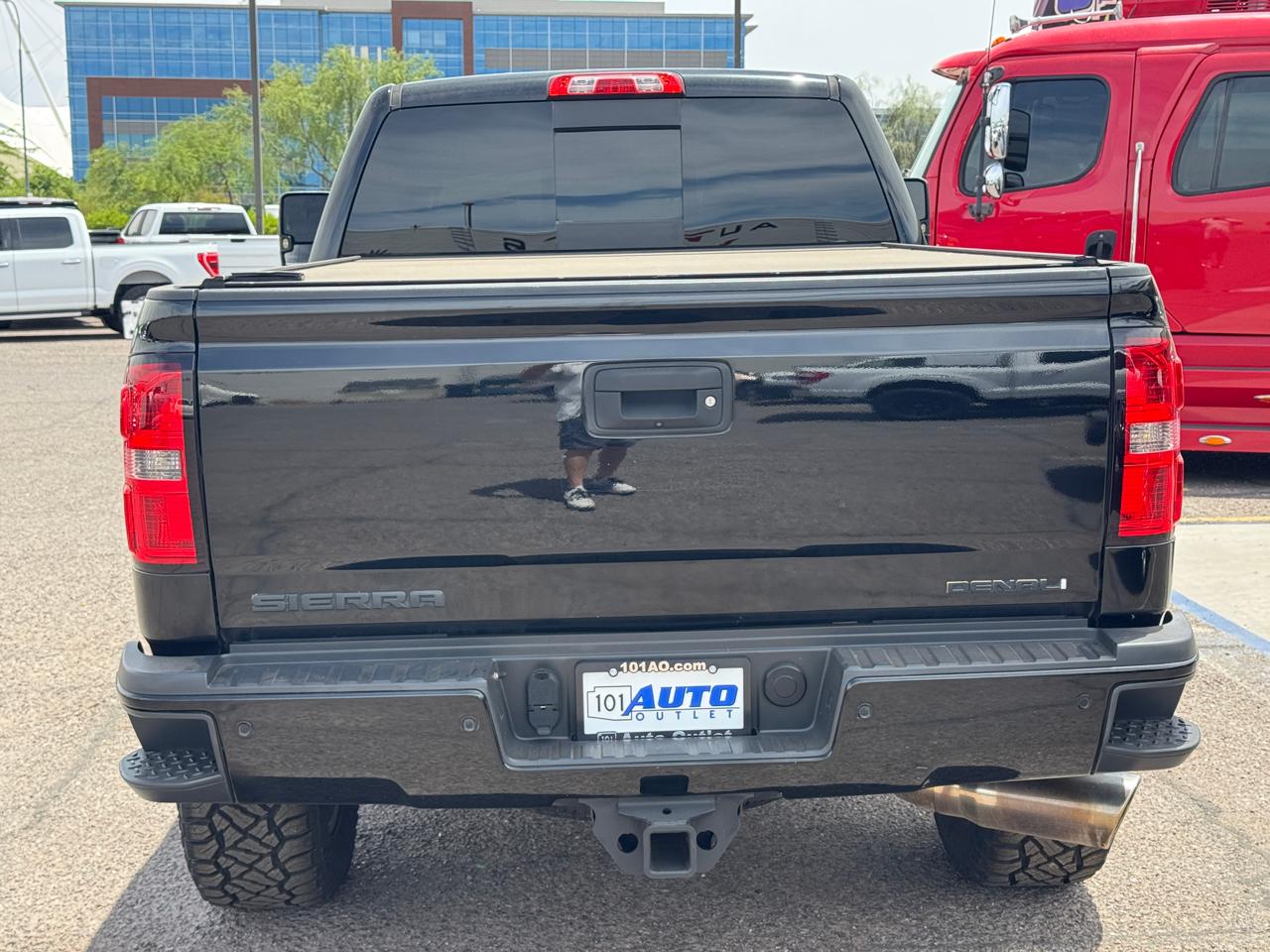 GMC Sierra 2500HD 4WD Crew Cab 153.7" Denali 2016