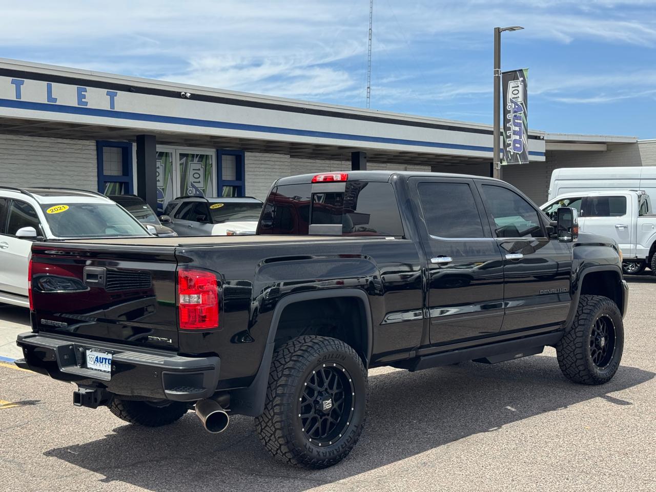 GMC Sierra 2500HD 4WD Crew Cab 153.7" Denali 2016