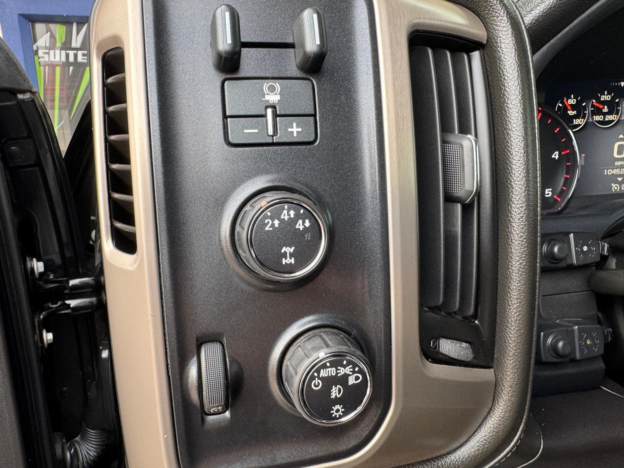 GMC Sierra 2500HD 4WD Crew Cab 153.7" Denali 2016