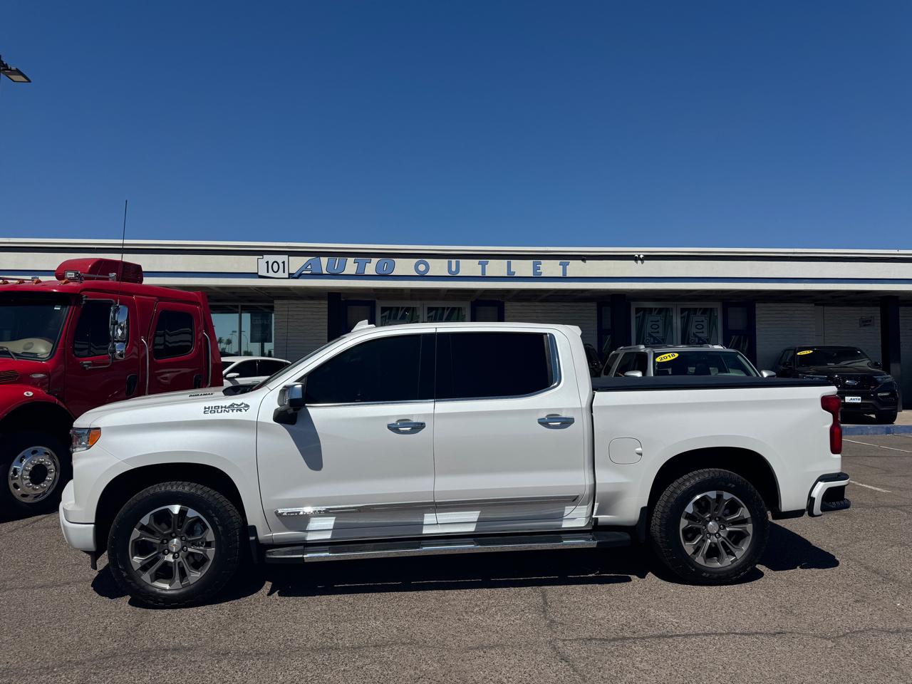 Chevrolet Silverado 1500 4WD Crew Cab 147" High Country 2023
