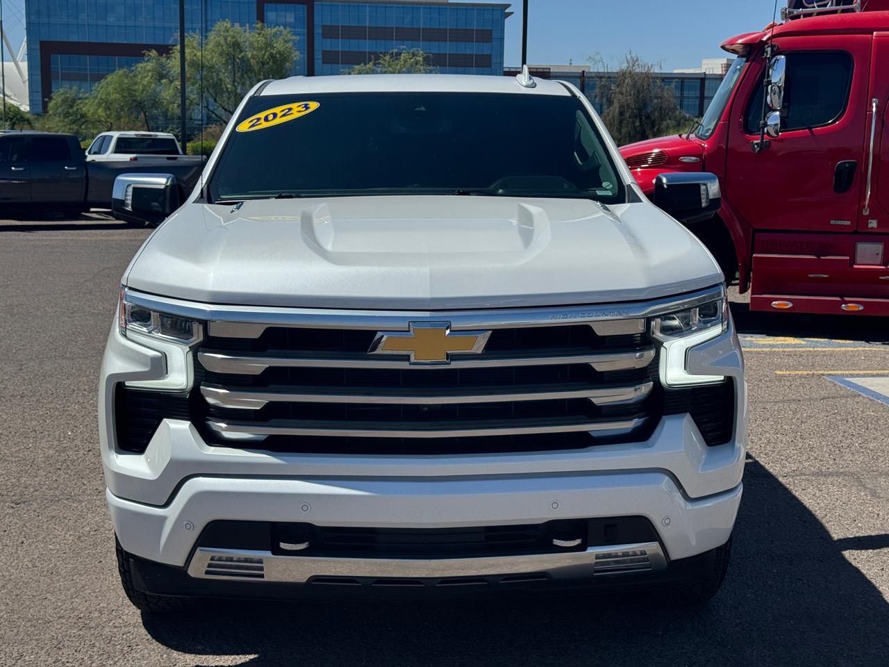Chevrolet Silverado 1500 4WD Crew Cab 147" High Country 2023
