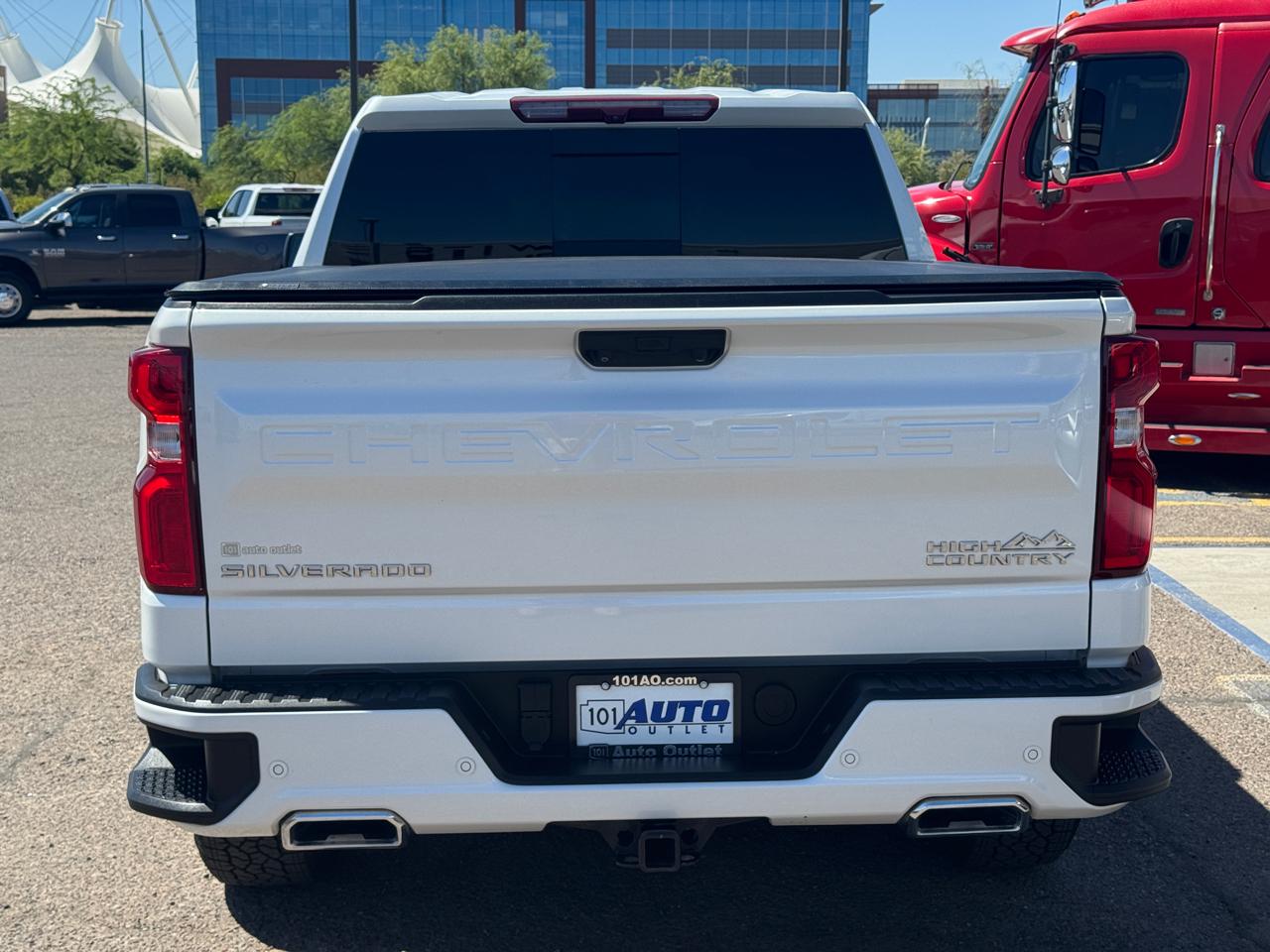 Chevrolet Silverado 1500 4WD Crew Cab 147" High Country 2023