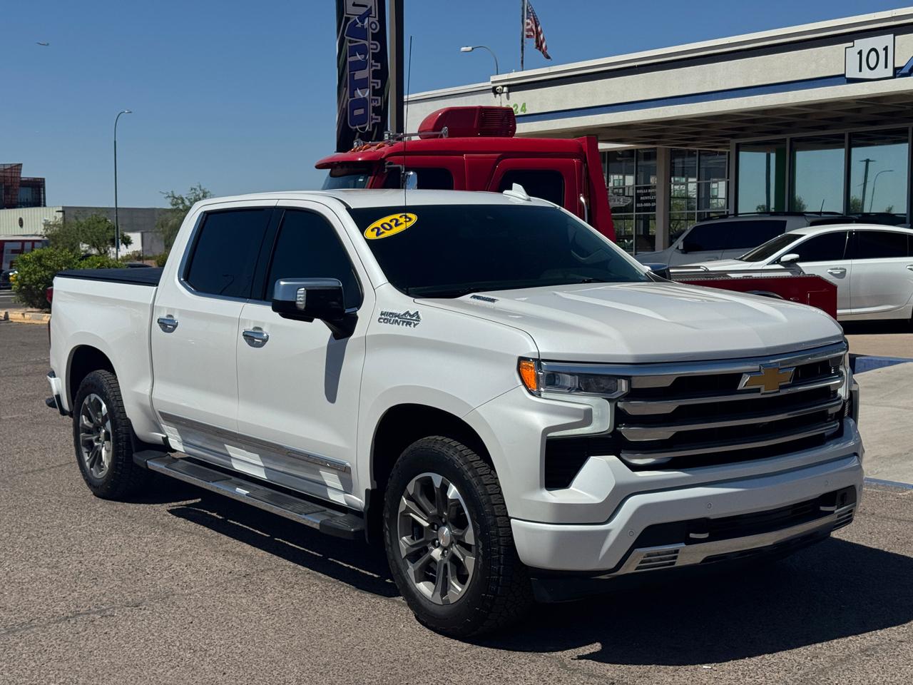 Chevrolet Silverado 1500 4WD Crew Cab 147" High Country 2023