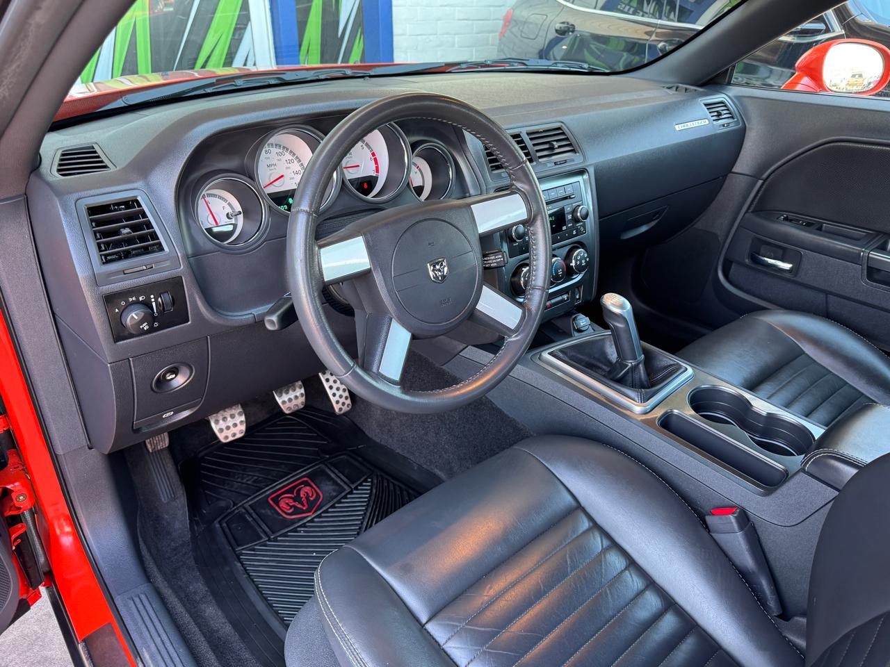 Dodge Challenger 2dr Cpe R/T Classic 2010