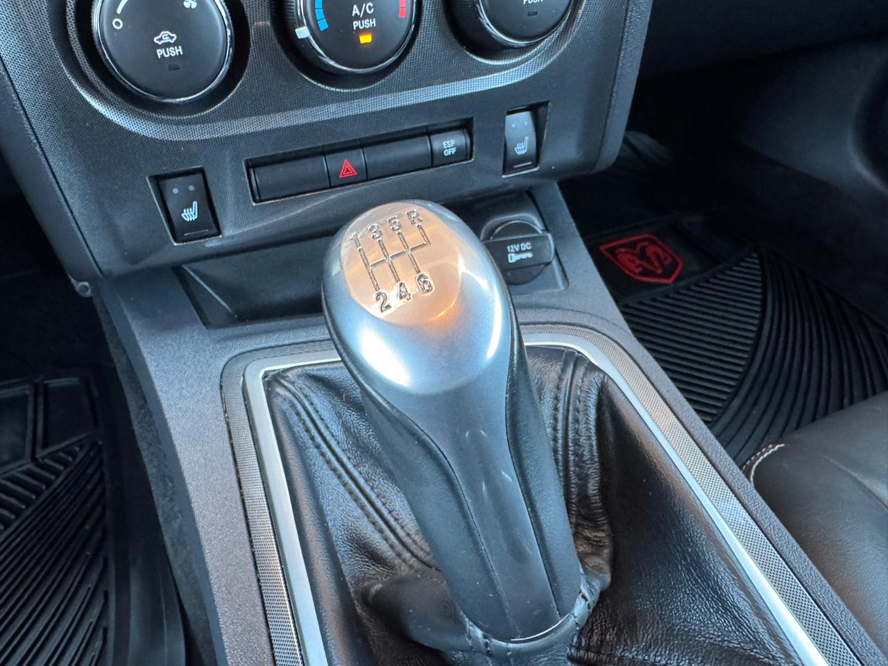 Dodge Challenger 2dr Cpe R/T Classic 2010
