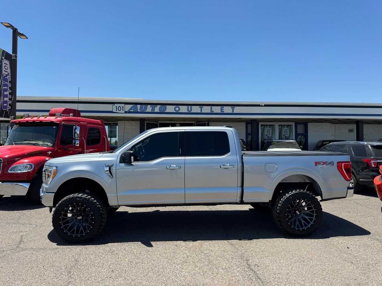 Ford F-150 XLT 4WD SuperCrew 5.5' Box 2022