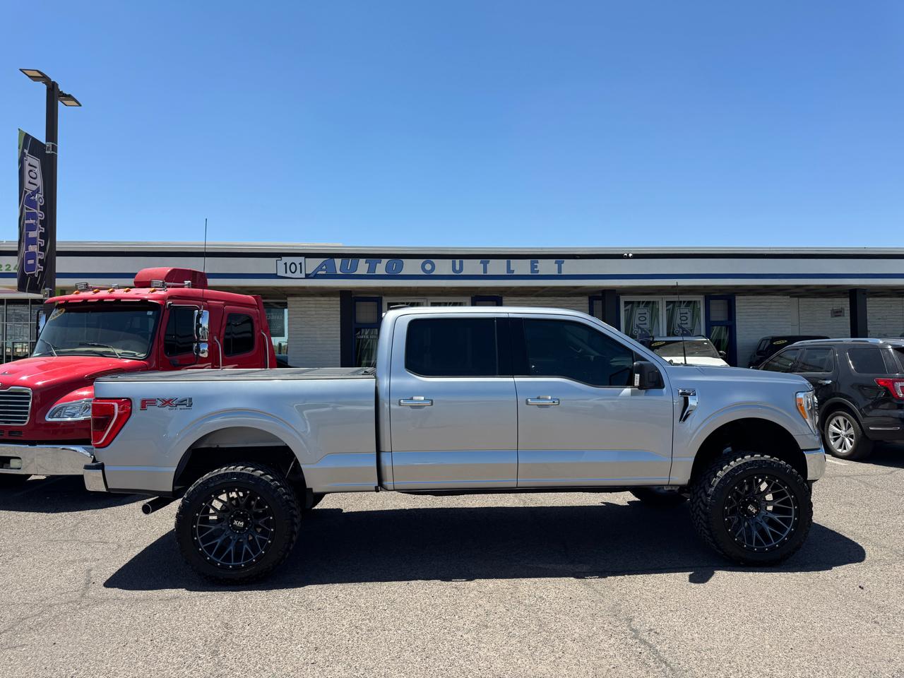 Ford F-150 XLT 4WD SuperCrew 5.5' Box 2022