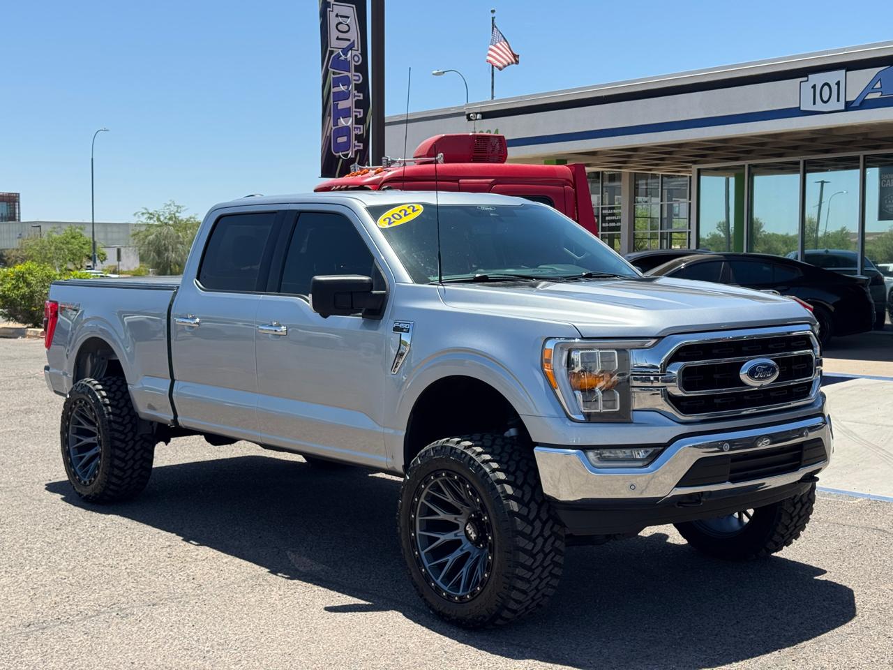 Ford F-150 XLT 4WD SuperCrew 5.5' Box 2022