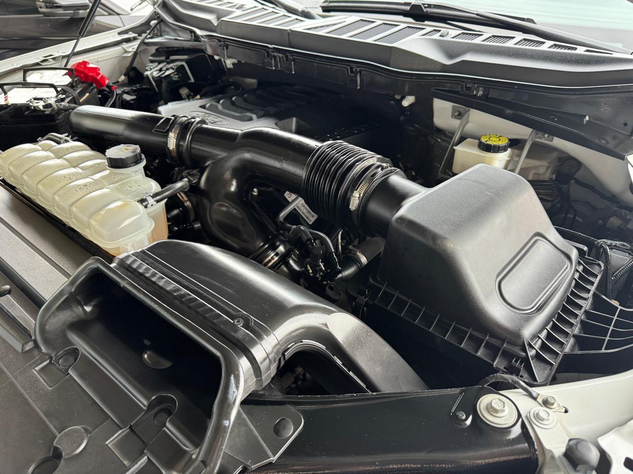Ford F-150 Lariat SuperCrew 5.5-ft. Bed 4WD 2023