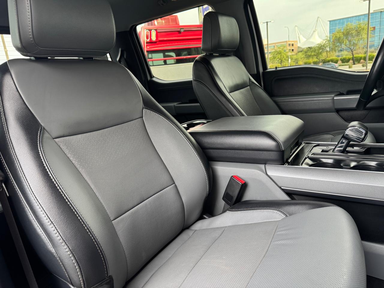 Ford F-150 Lariat SuperCrew 5.5-ft. Bed 4WD 2023