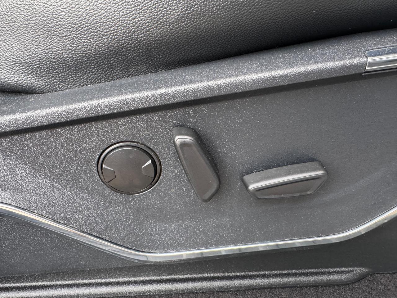 Ford F-150 Lariat SuperCrew 5.5-ft. Bed 4WD 2023