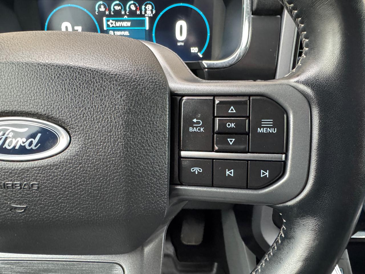 Ford F-150 Lariat SuperCrew 5.5-ft. Bed 4WD 2023