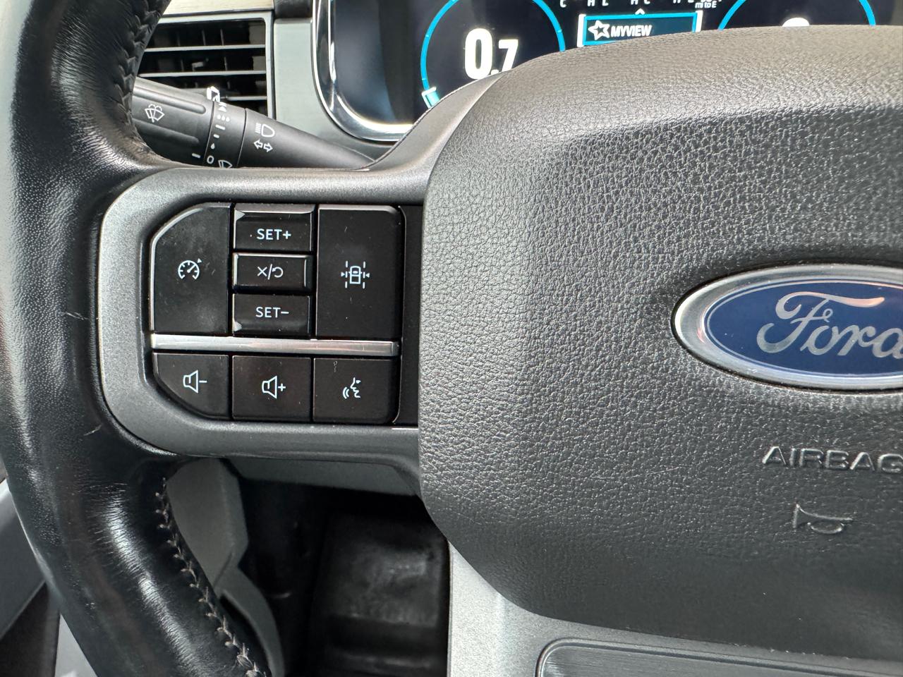 Ford F-150 Lariat SuperCrew 5.5-ft. Bed 4WD 2023