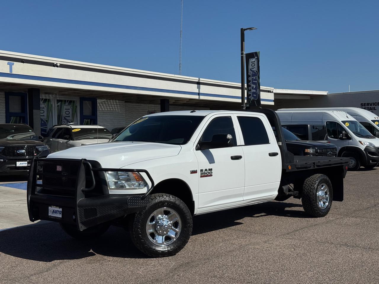 RAM 3500 Tradesman 4x4 Crew Cab 8' Box 2018
