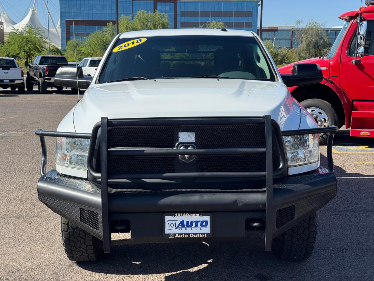 RAM 3500 Tradesman 4x4 Crew Cab 8' Box 2018