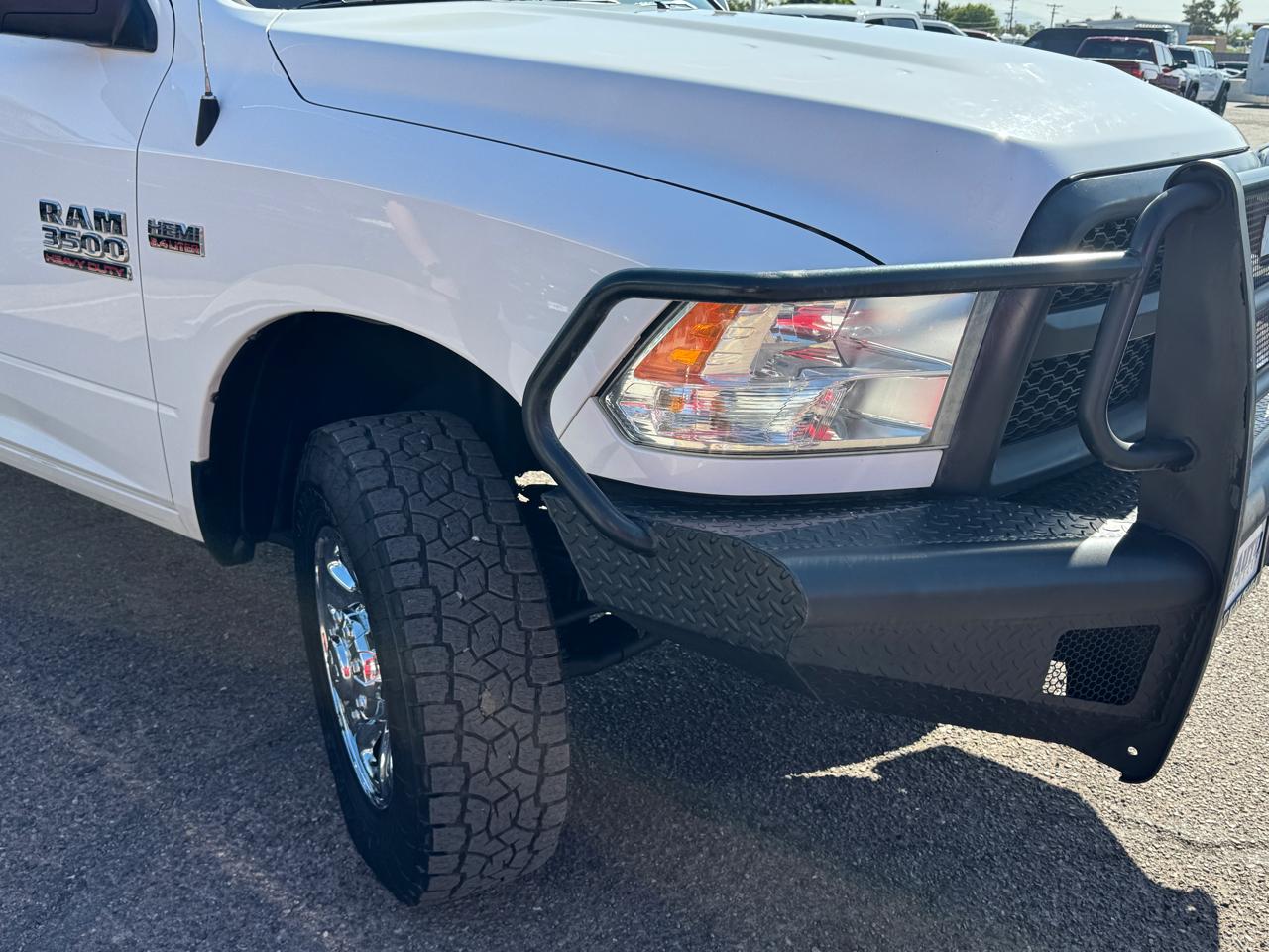 RAM 3500 Tradesman 4x4 Crew Cab 8' Box 2018