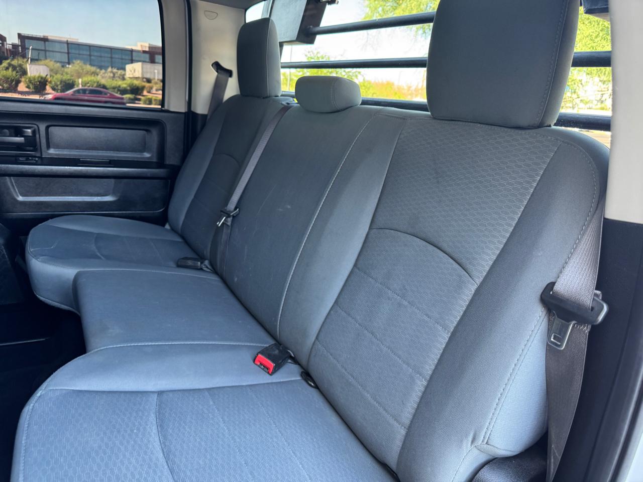 RAM 3500 Tradesman 4x4 Crew Cab 8' Box 2018