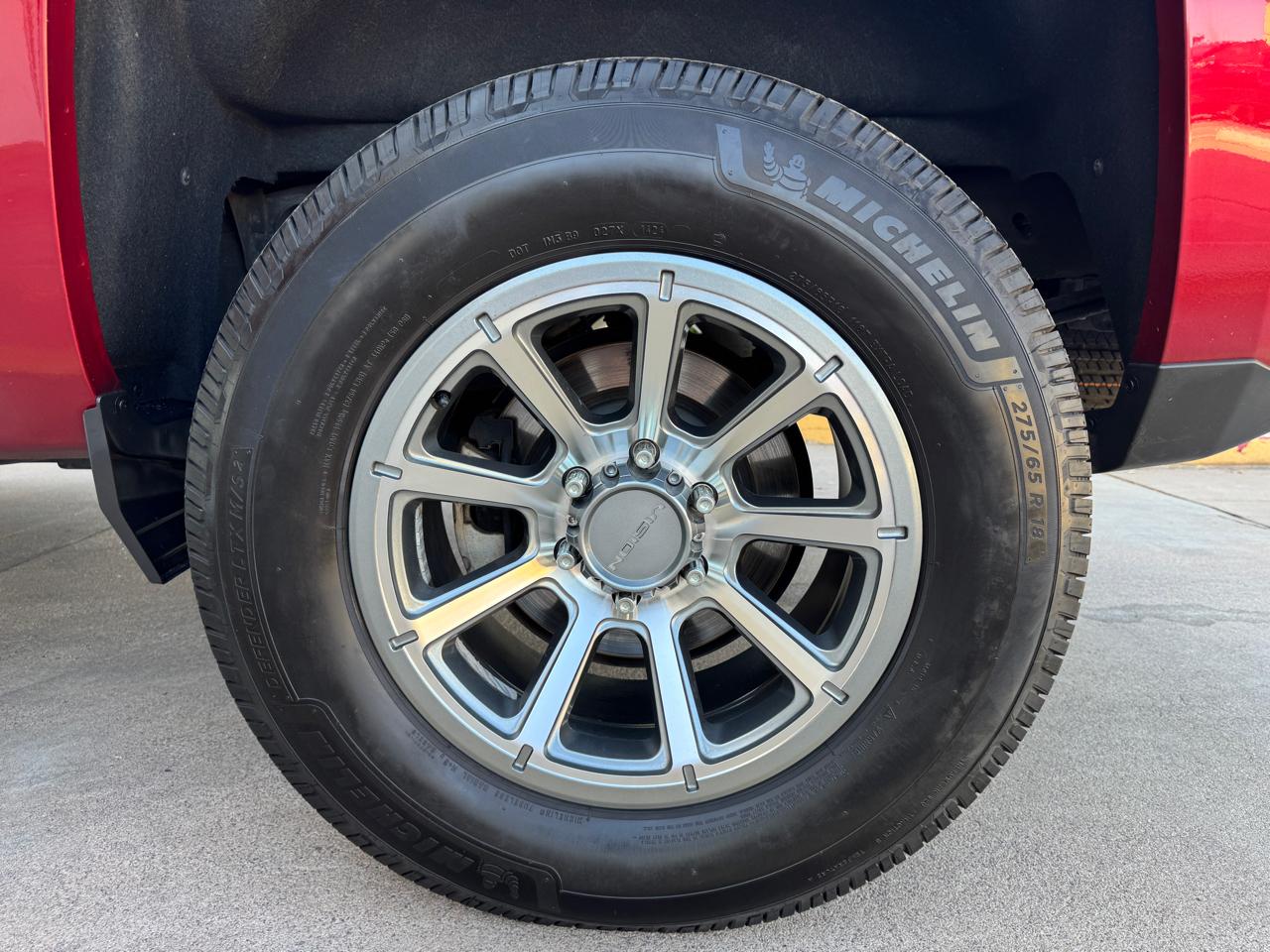 Chevrolet Silverado 1500 4WD Crew Cab 143.5" LT w/1LT 2018