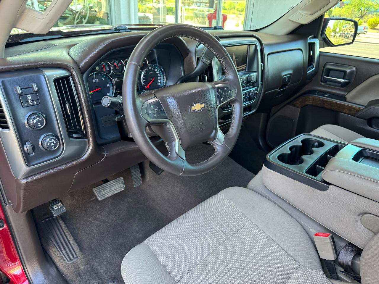 Chevrolet Silverado 1500 4WD Crew Cab 143.5" LT w/1LT 2018