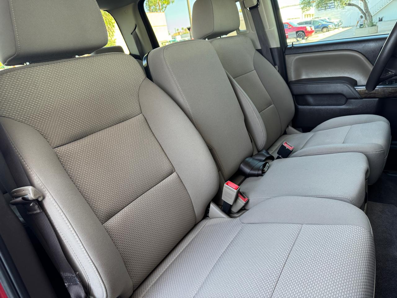 Chevrolet Silverado 1500 4WD Crew Cab 143.5" LT w/1LT 2018