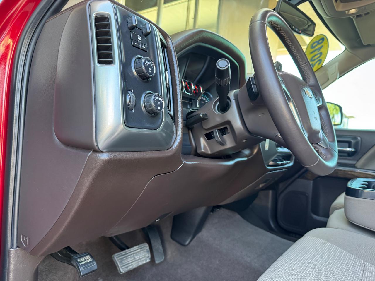 Chevrolet Silverado 1500 4WD Crew Cab 143.5" LT w/1LT 2018
