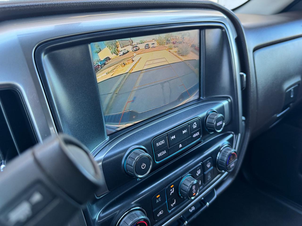 Chevrolet Silverado 1500 4WD Crew Cab 143.5" LT w/1LT 2018