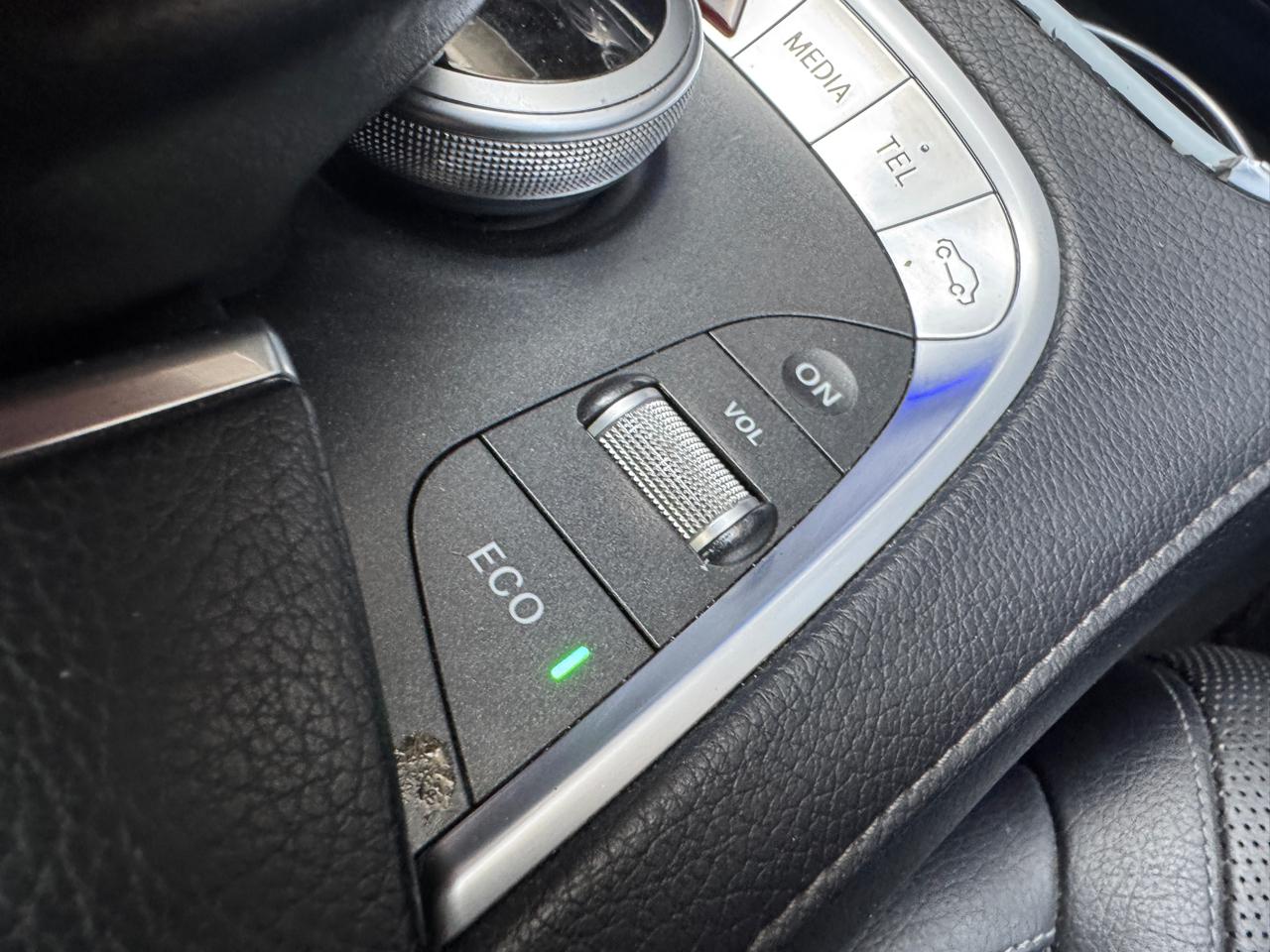 Mercedes-Benz S-Class 4dr Sdn S 550 RWD 2014