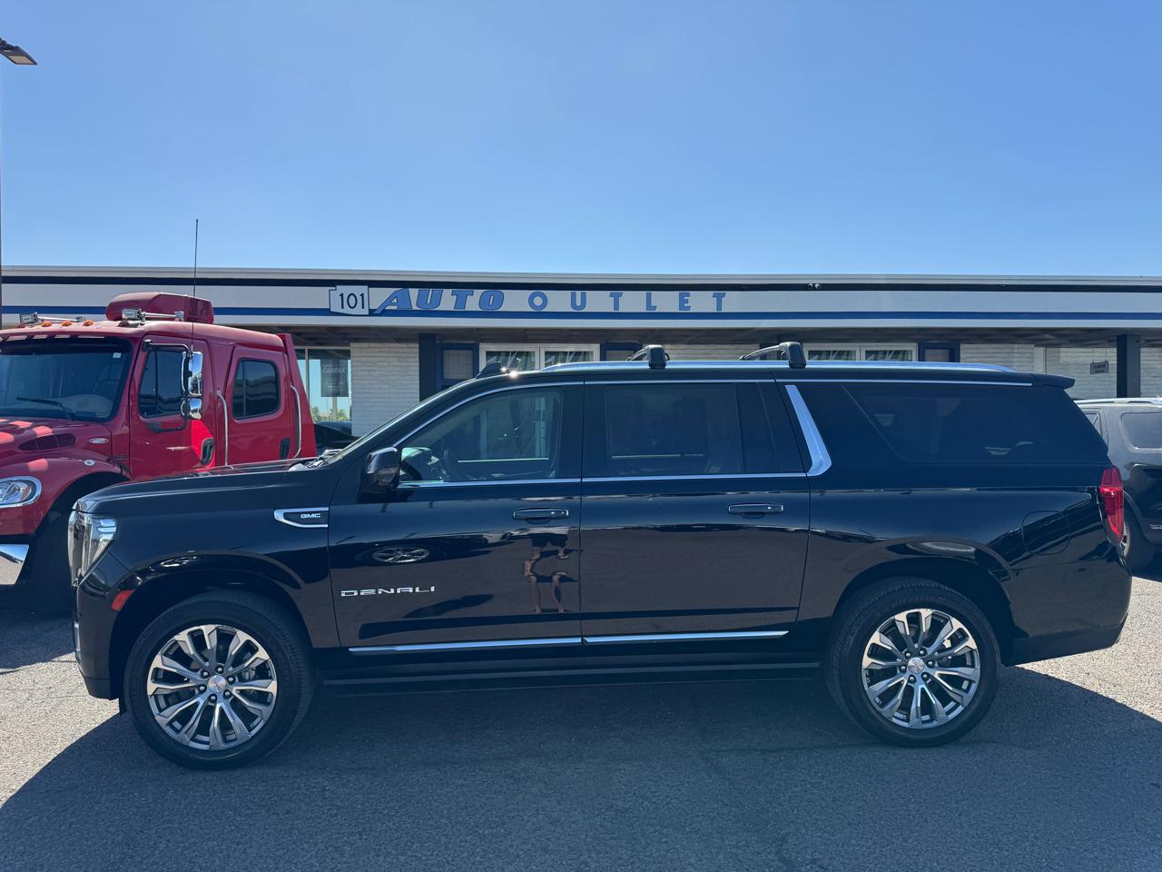 GMC Yukon XL 4WD 4dr Denali 2021