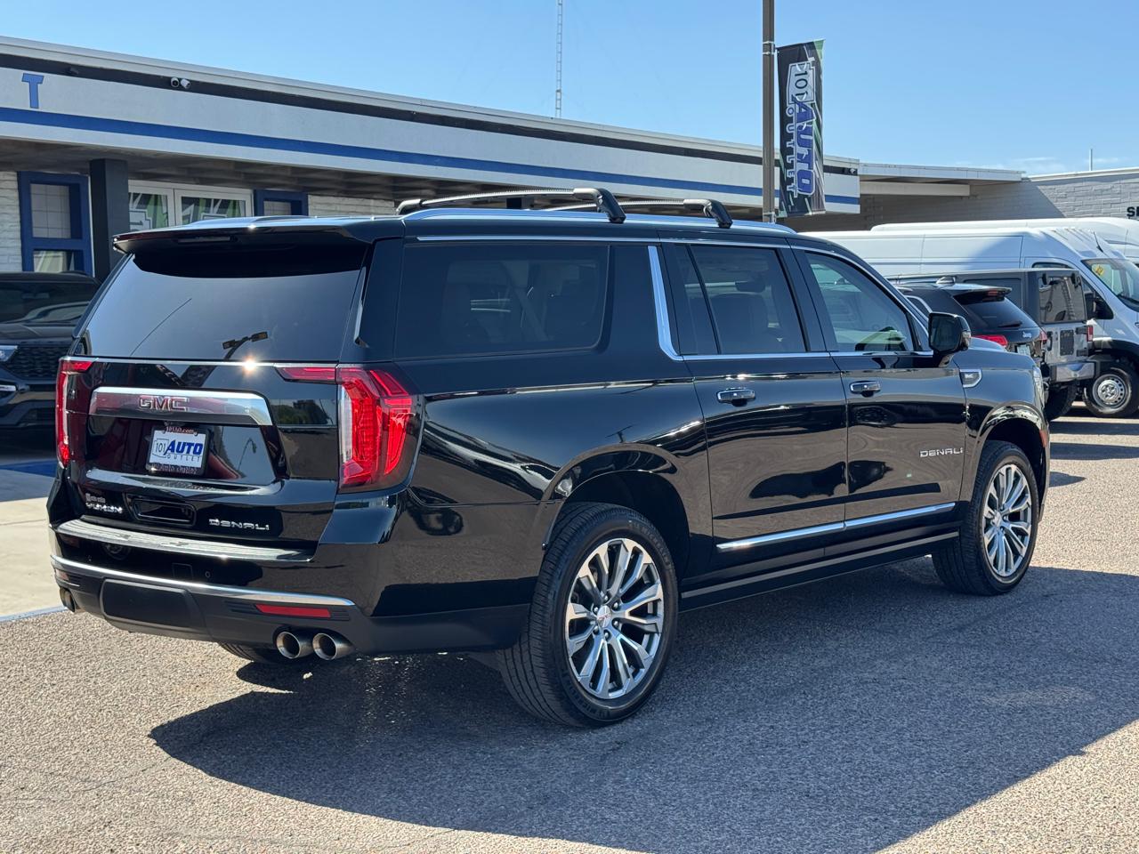 GMC Yukon XL 4WD 4dr Denali 2021