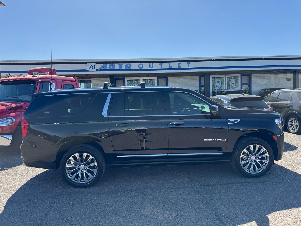 GMC Yukon XL 4WD 4dr Denali 2021