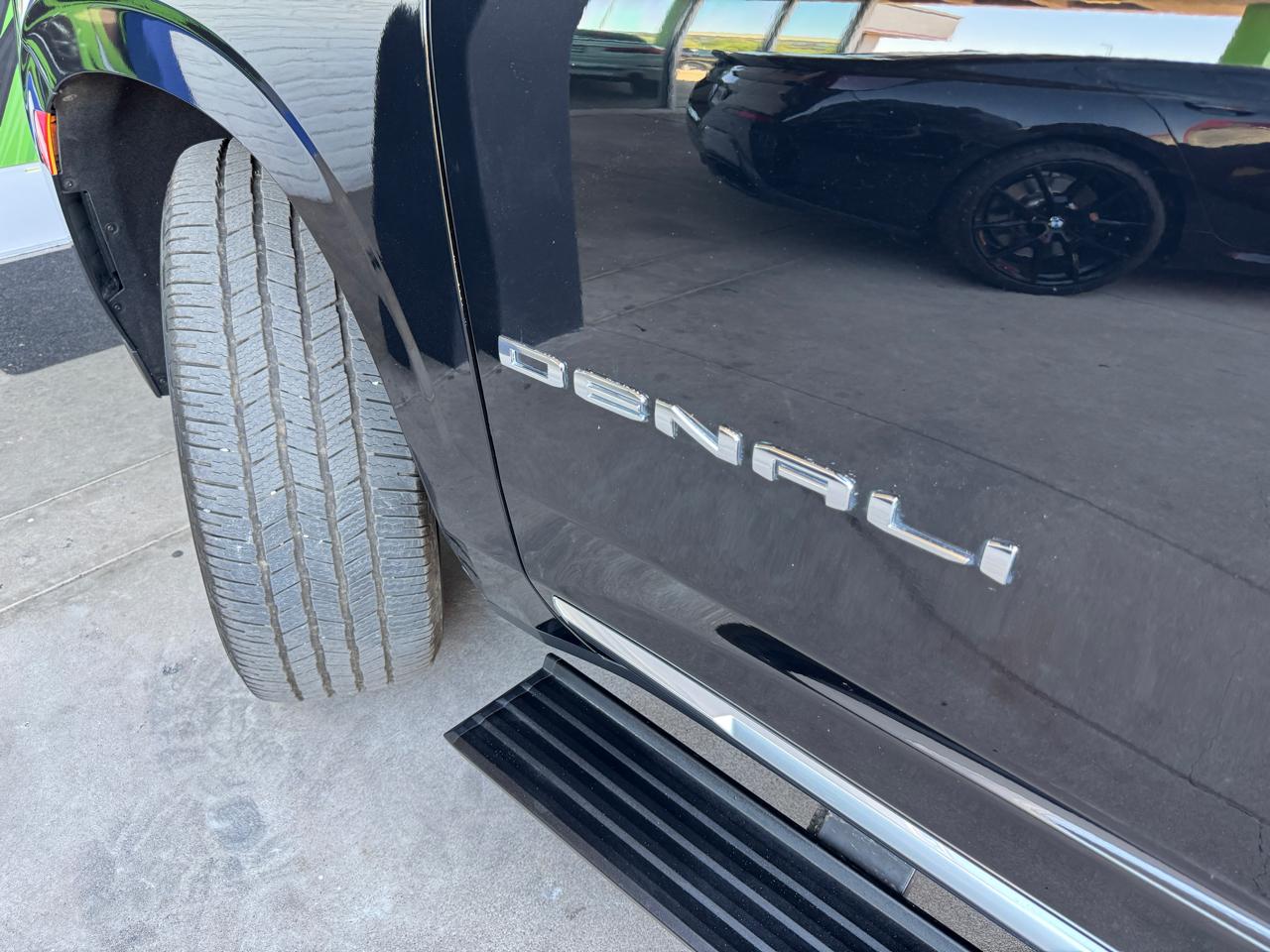 GMC Yukon XL 4WD 4dr Denali 2021