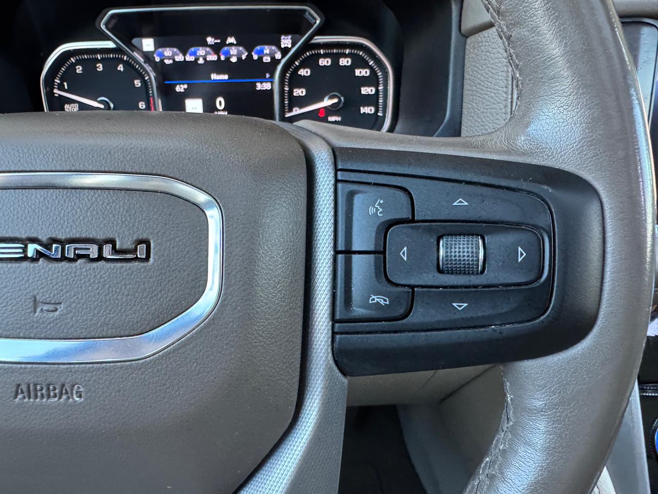 GMC Yukon XL 4WD 4dr Denali 2021