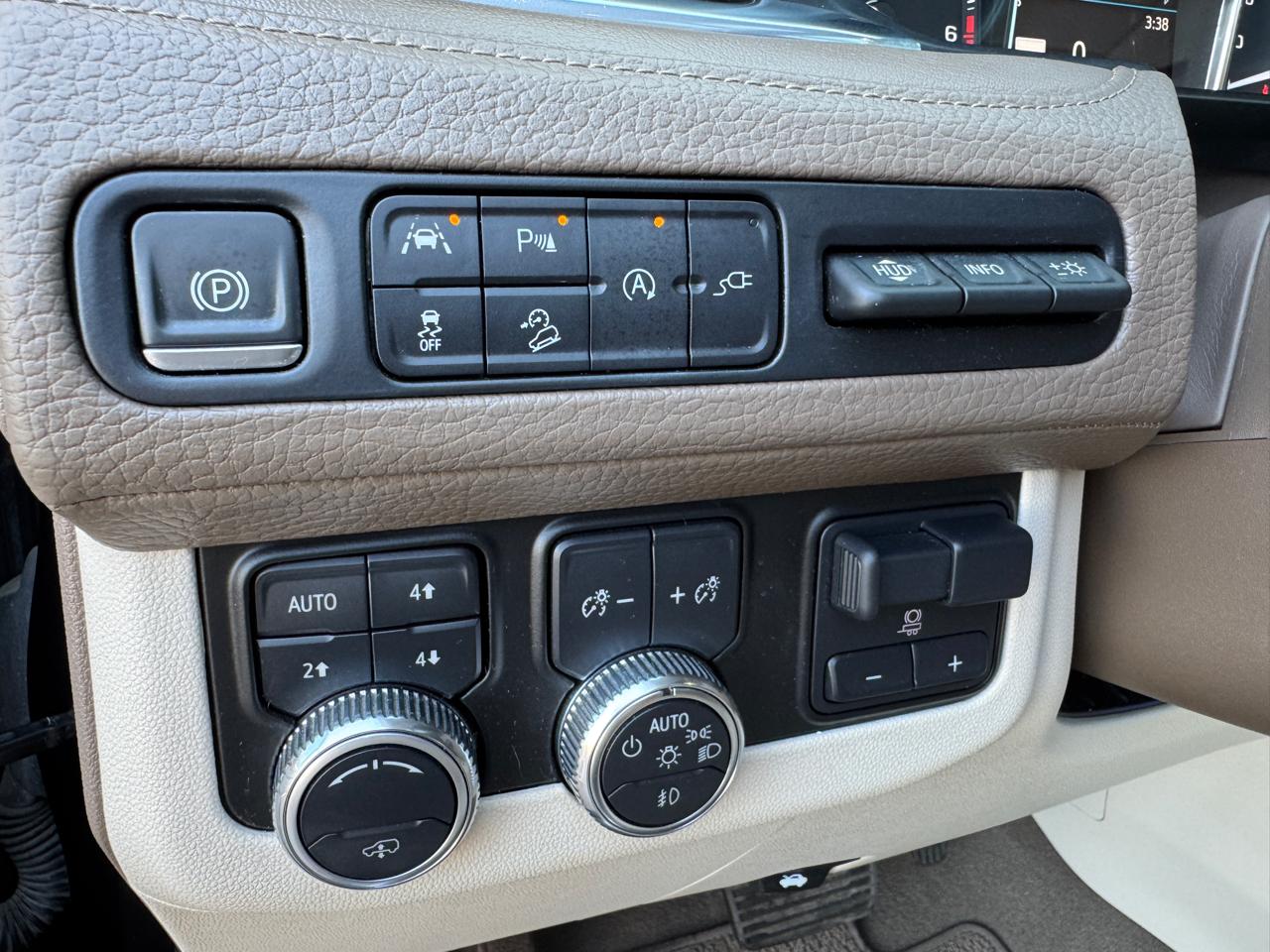 GMC Yukon XL 4WD 4dr Denali 2021