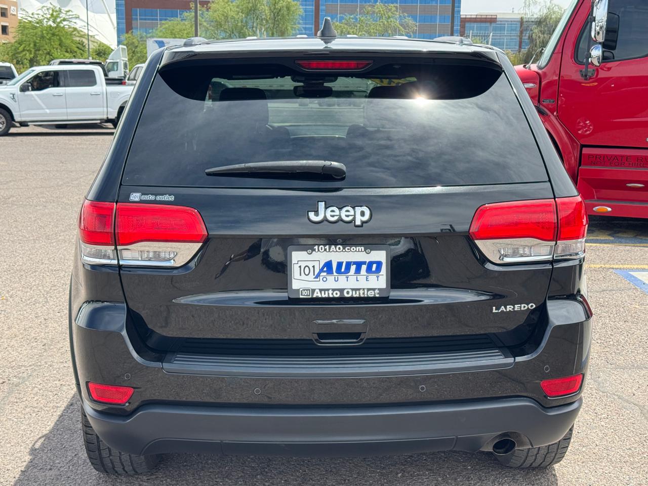 Jeep Grand Cherokee Laredo 4x2 2017