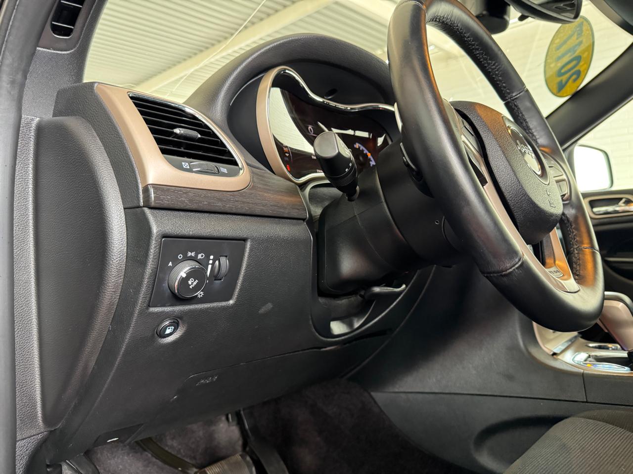 Jeep Grand Cherokee Laredo 4x2 2017
