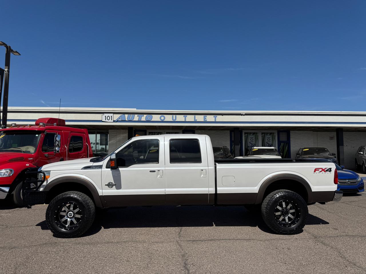 Ford Super Duty F-350 SRW 4WD Crew Cab 172" Platinum 2016