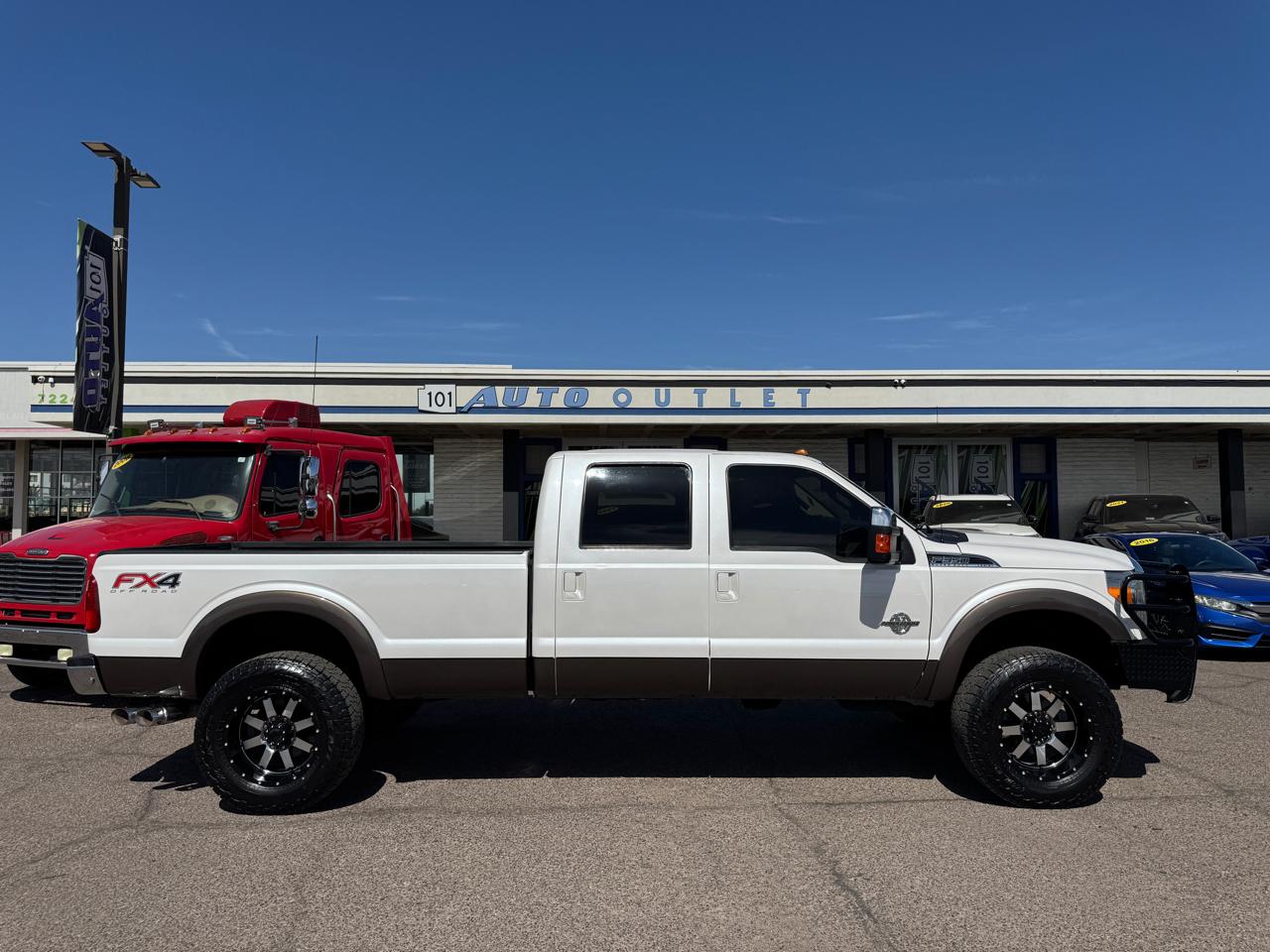 Ford Super Duty F-350 SRW 4WD Crew Cab 172" Platinum 2016