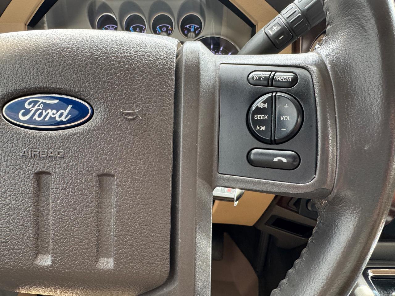 Ford Super Duty F-350 SRW 4WD Crew Cab 172" Platinum 2016