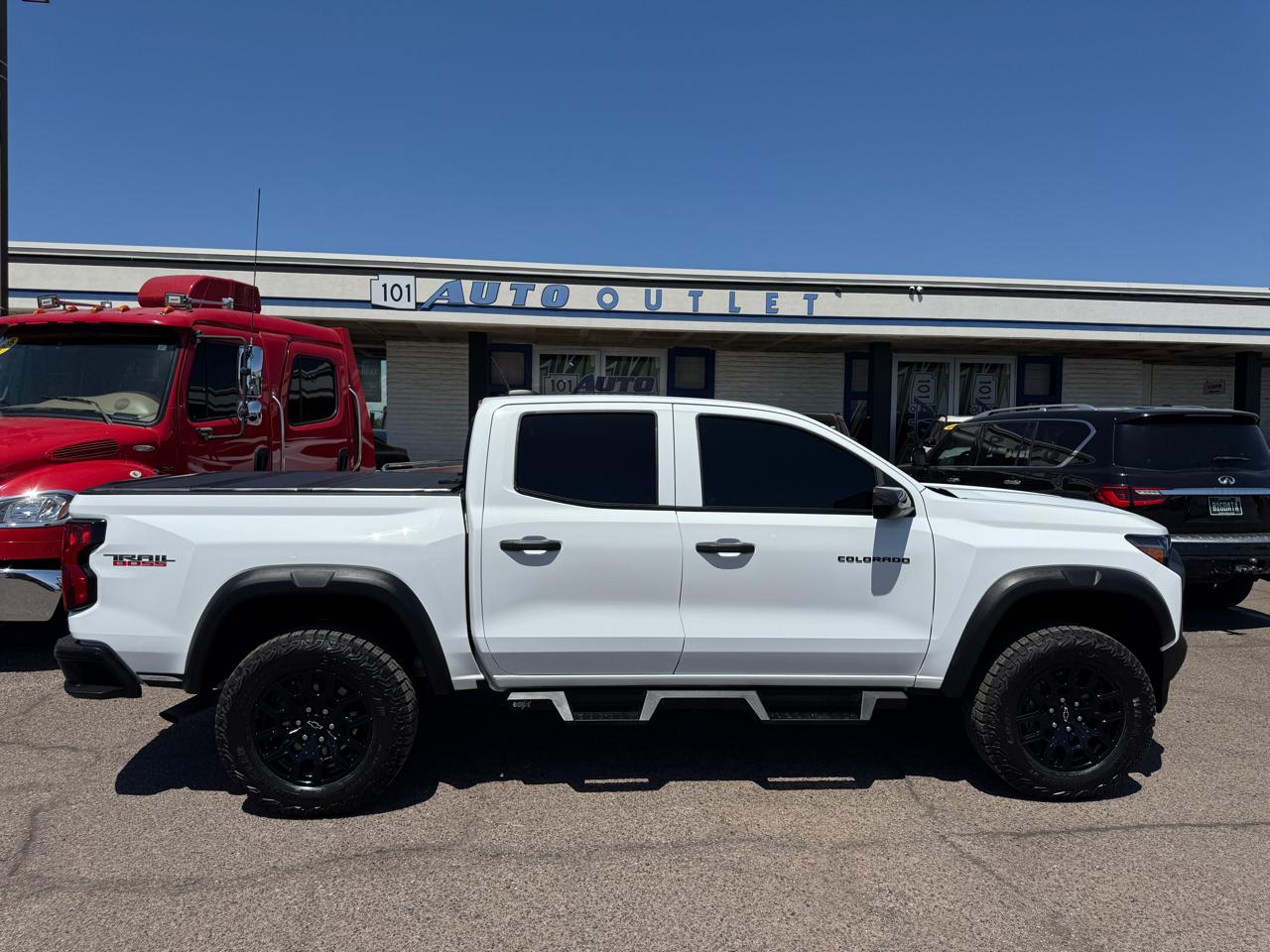 Chevrolet Colorado 4WD Crew Cab Trail Boss 2025