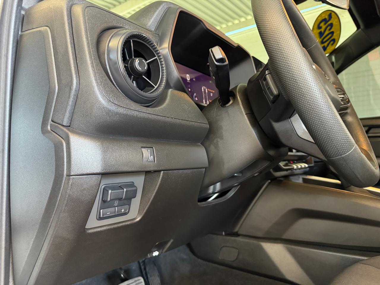 Chevrolet Colorado 4WD Crew Cab Trail Boss 2025