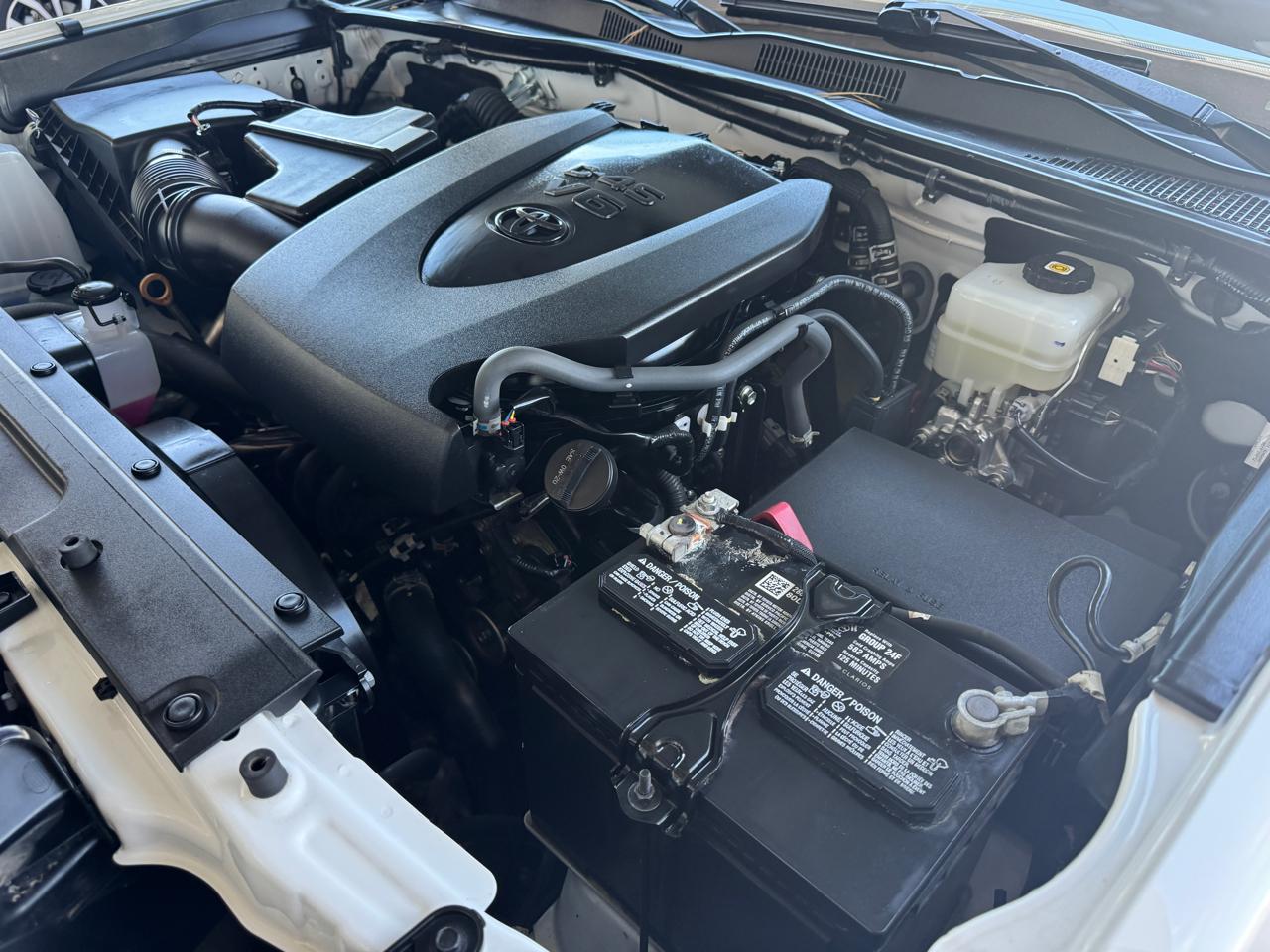 Toyota Tacoma 4WD TRD Off Road Double Cab 5' Bed AT (Natl) 2022