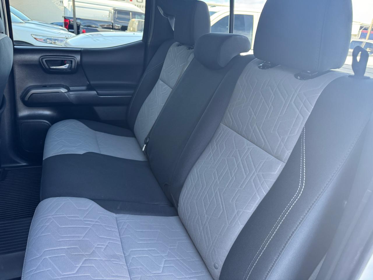 Toyota Tacoma 4WD TRD Off Road Double Cab 5' Bed AT (Natl) 2022