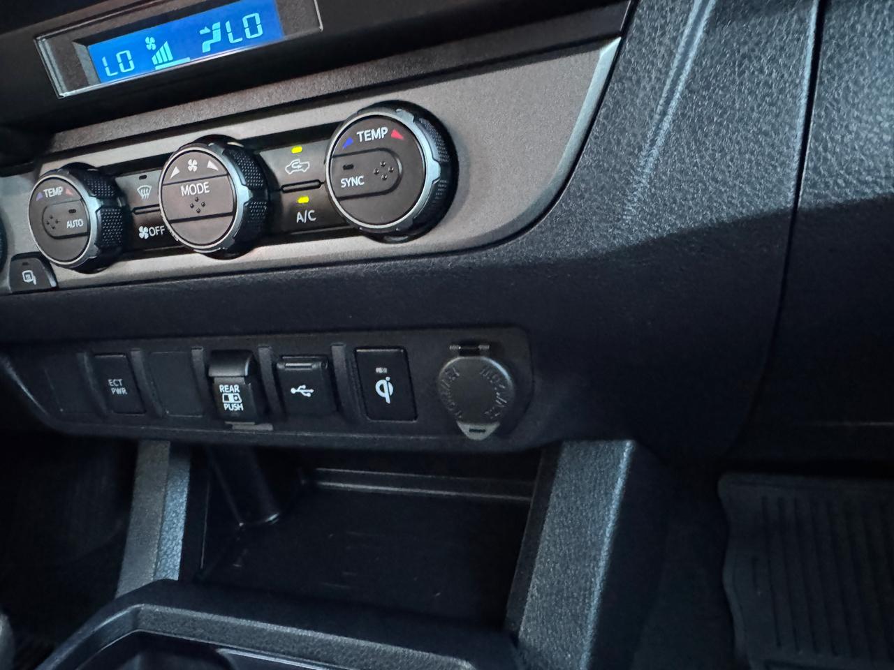 Toyota Tacoma 4WD TRD Off Road Double Cab 5' Bed AT (Natl) 2022