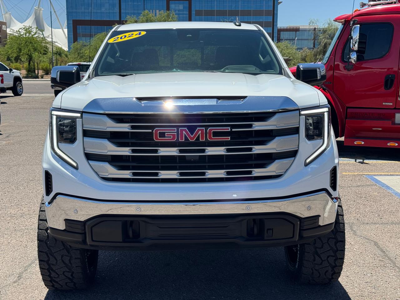GMC Sierra 1500 4WD Crew Cab 147" SLE 2024