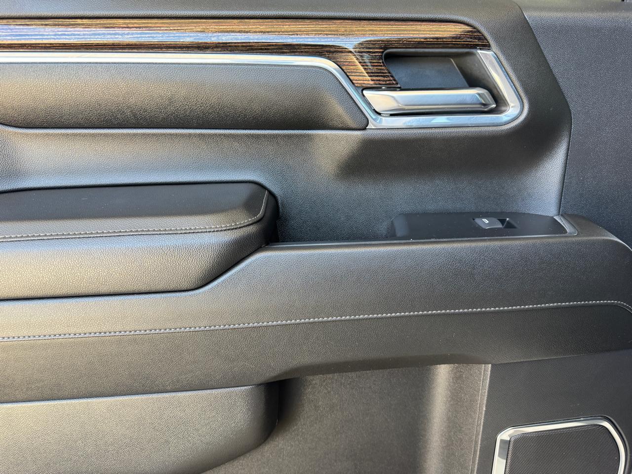 GMC Sierra 1500 4WD Crew Cab 147" SLE 2024