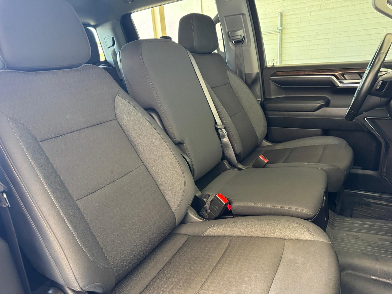 GMC Sierra 1500 4WD Crew Cab 147" SLE 2024