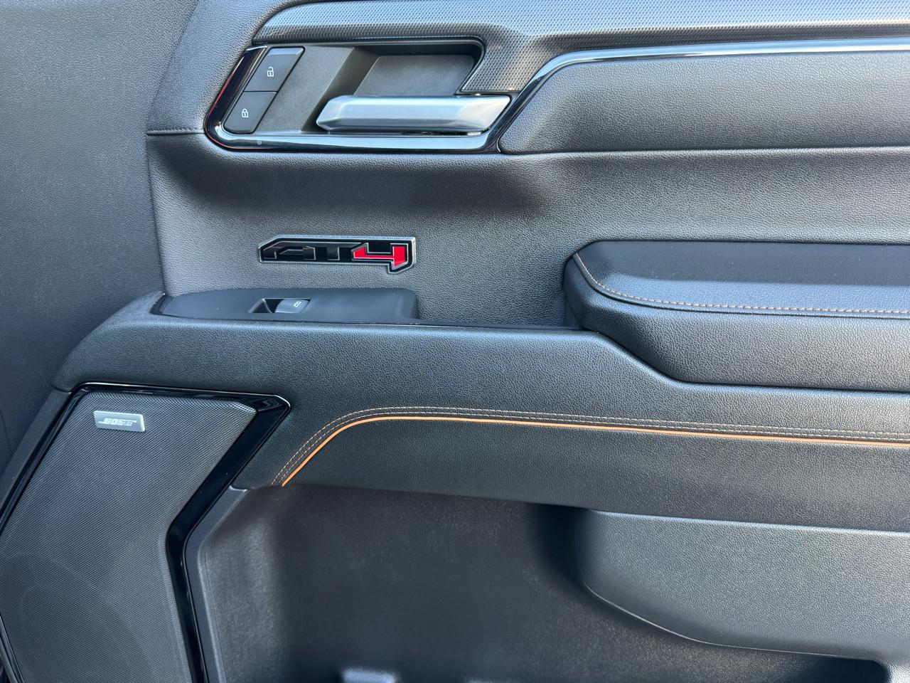 GMC Sierra 1500 4WD Crew Cab 147" AT4 2023