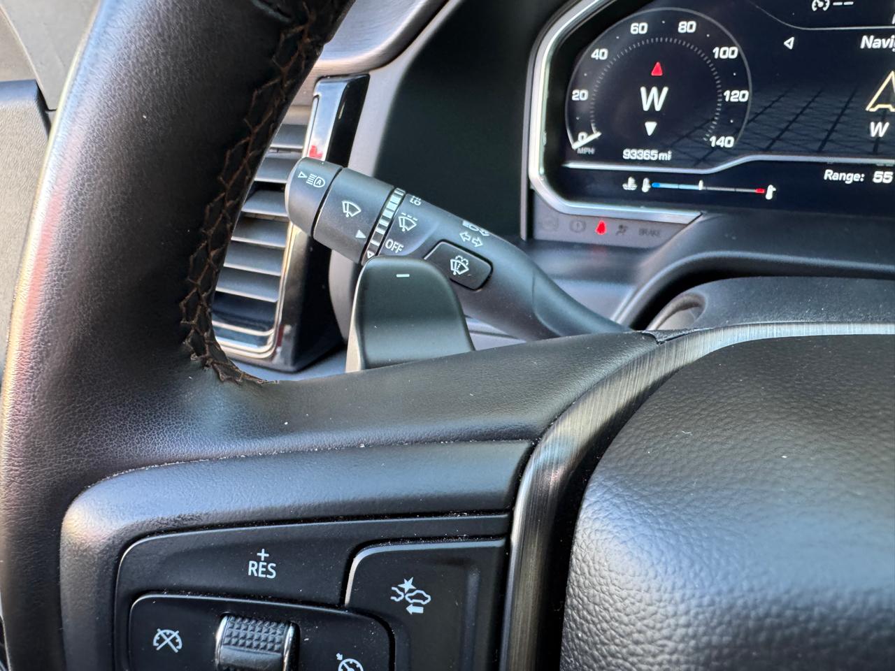 GMC Sierra 1500 4WD Crew Cab 147" AT4 2023
